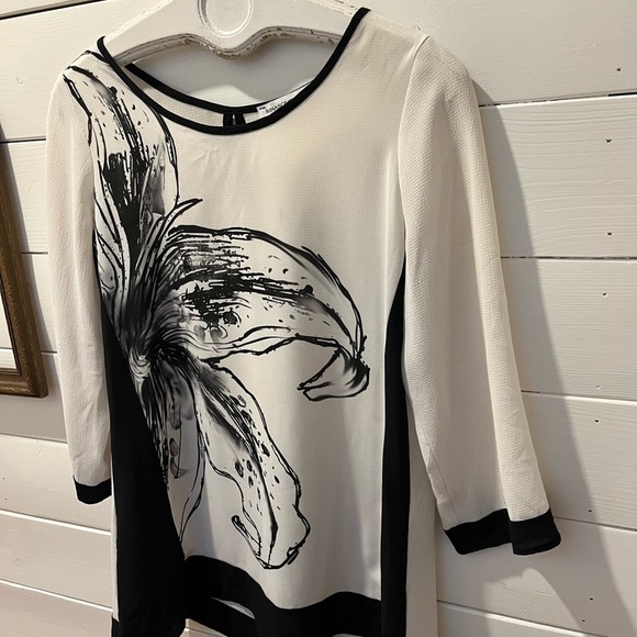 Floral Contrast Blouse – Rinascimento – Made in Italy size M - Picture 7 of 10